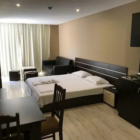 North Beach Aparthotel *